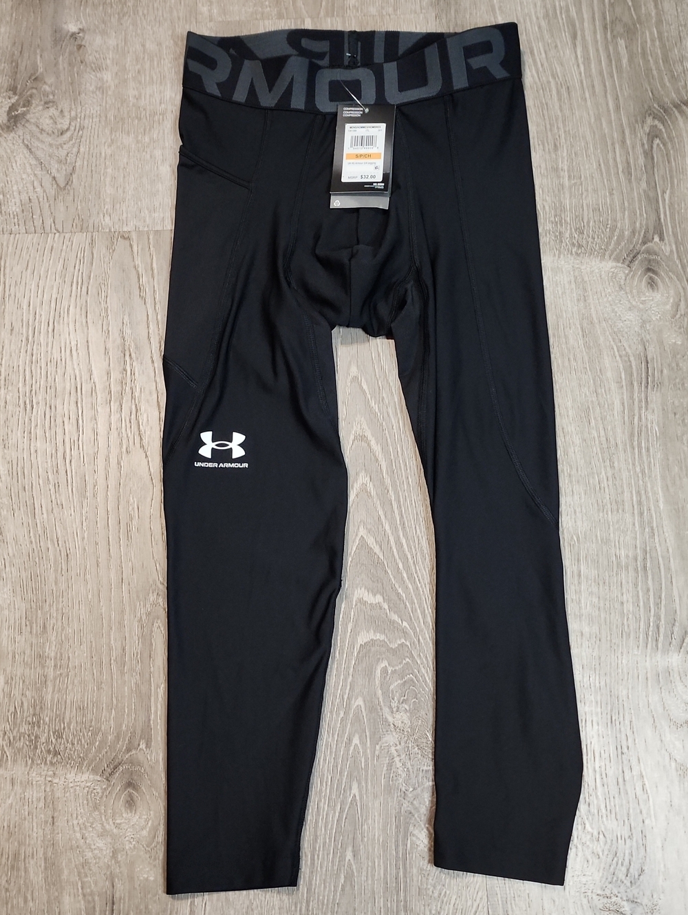 Under Armour HeatGear  Performance Compression 3/4 Legging Size Small